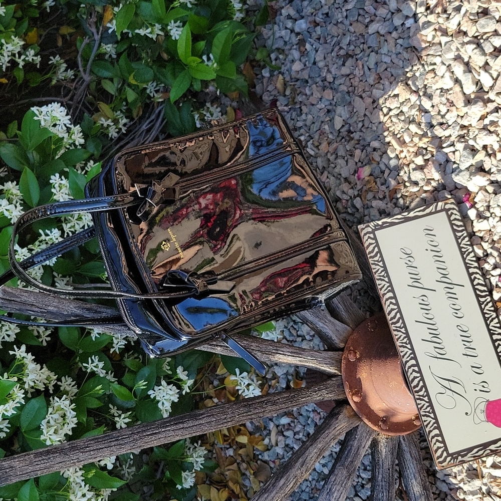 Patent Leather Rectangle Purse With Bows - image 5